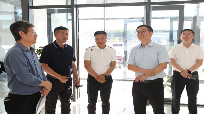 郑树一深入经开区调研