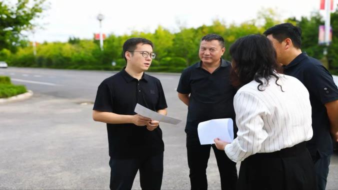 郑树一调研城市建设和规划布局情况